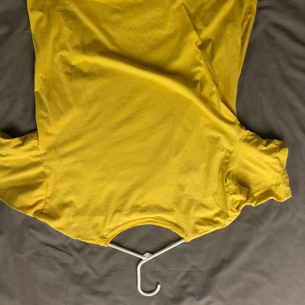 Small logo embroidered tee - Picture 2 of 3